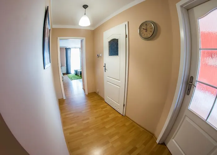 شقة Zwyciestwa كوزتسالين